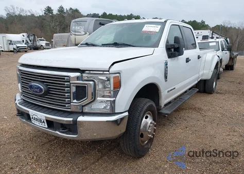 2022 Ford F-350 z USA, uszkodzony, nr VIN 1FT8W3DT7NEE21182